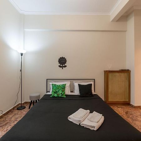 Pink Flat Exarcheia Athens Netflix Apartment Ngoại thất bức ảnh